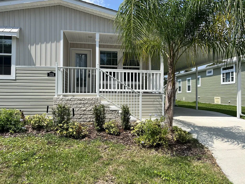 2 bed, 2.0 bath, 1352 sqft, $1,399 — Photo 4