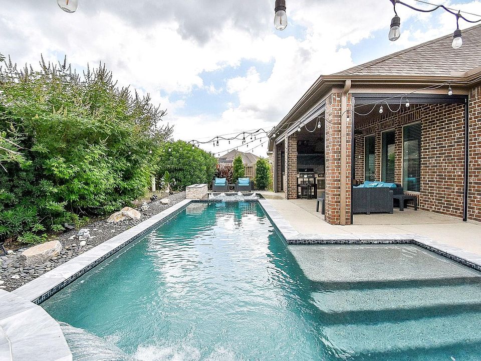 1st image of 9214 Holloway Cliff Ln