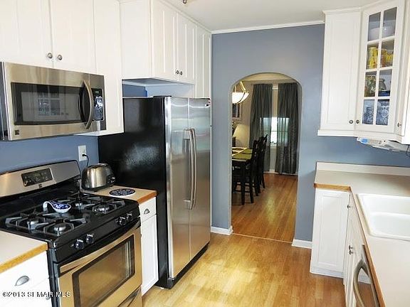 4th image of 3245 Drew Ave N