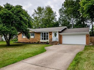 33059 Lake Rd, Avon Lake, OH 44012