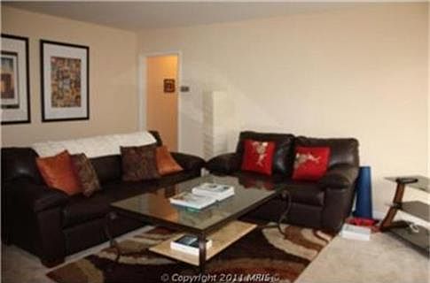 2nd image of 10513 Weymouth St APT 104