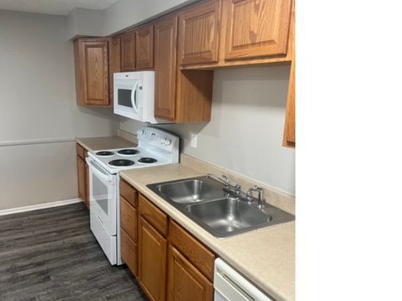 3rd image of 4571 S Lowell Blvd APT D