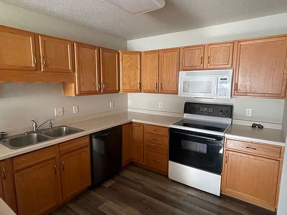 4th image of 13209-13211 43rd Ave