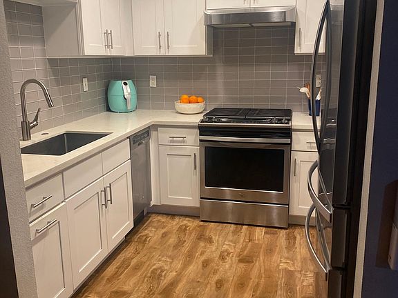 Gas stove