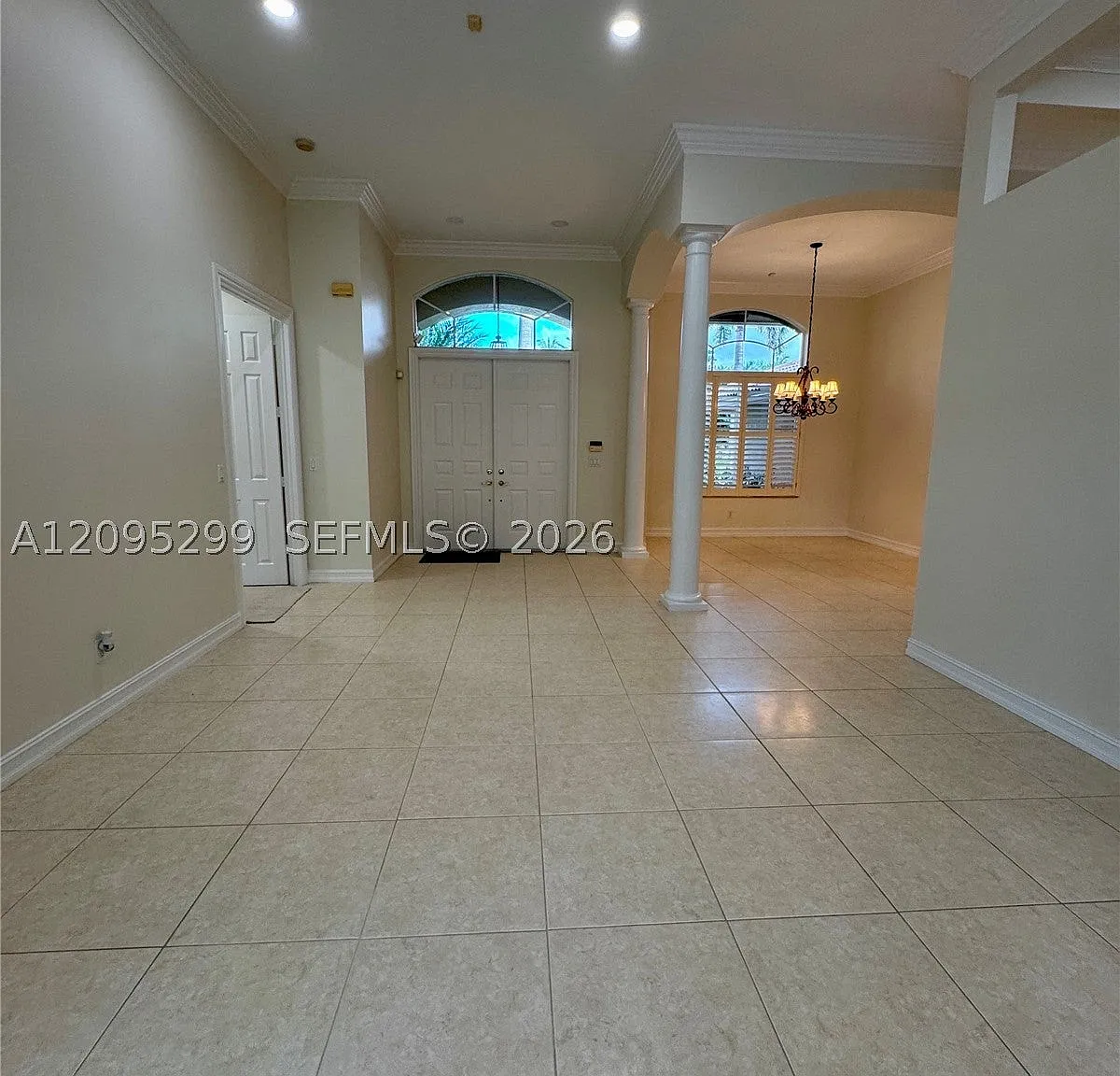 4 bed, 2632 sqft, $7,500 — Photo 4