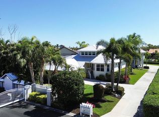 380 Dolphin Shores Cir, Nokomis, FL 34275