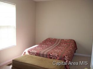 904 Helene St, Springfield, IL 62702