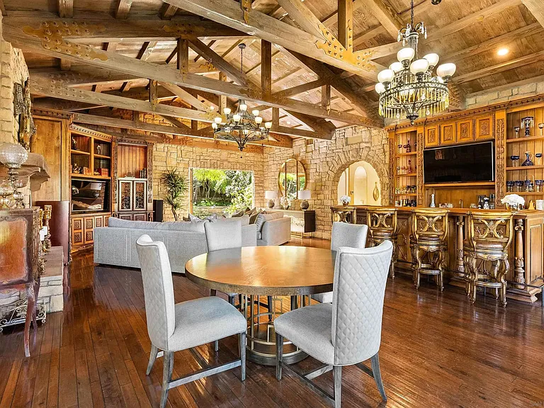 15708 Circo Diegueno Rd — Photo 16