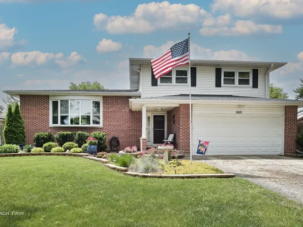 565 Concord Ave, South Elgin, IL 60177