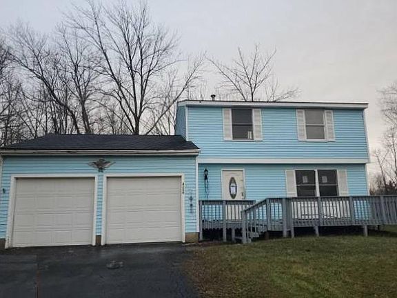 2nd image of 4206 Polly Ln