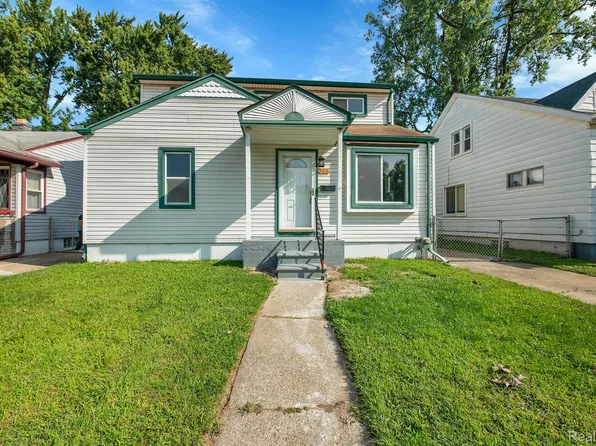 569 E Annabelle Ave, Hazel Park, MI 48030