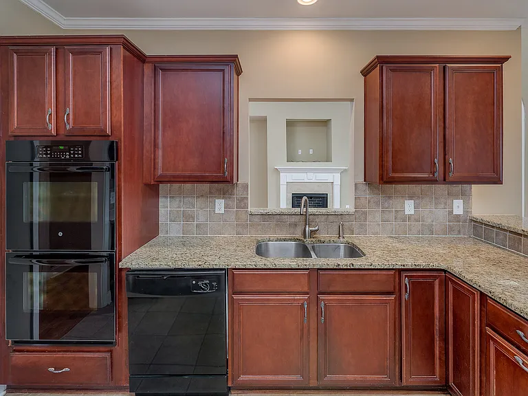 8675 Copperridge Dr — Photo 13