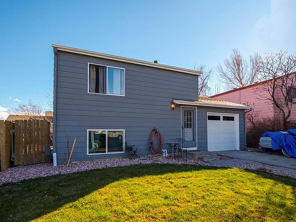 2nd image of 10012 Holland Ct