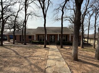 21 Devonshire Dr, Bedford, TX 76021