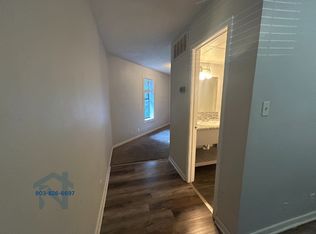 301 Pine Wilderness Dr, Queen City, TX 75572