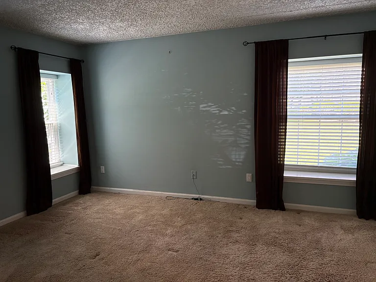 801 Deer Run — Photo 8