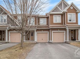 222 Meadowbreeze Dr, Ottawa, ON K2M3A9