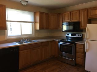206 Haywood Dr, Iowa City, IA 52245