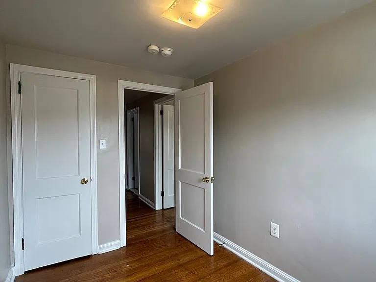 1852 Harfman Dr — Photo 14