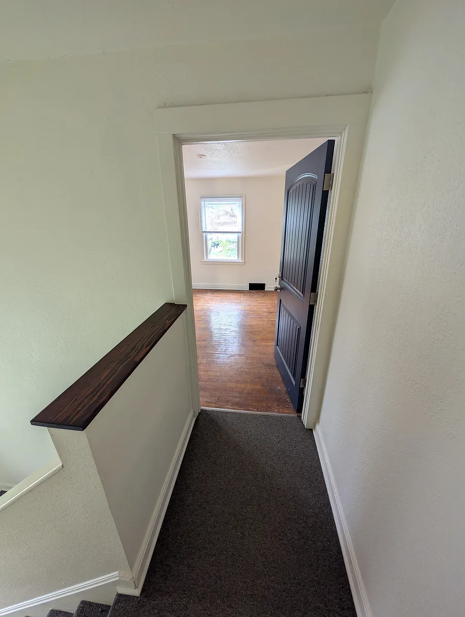 Building Photo - 1733 SW Central Park Ave #2