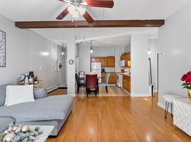 80 N Warren St, Woburn, MA