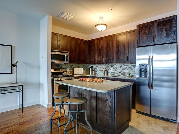 2nd image of 90 Bay Street Lndg APT 3E