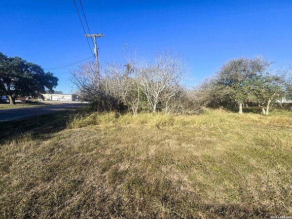 4th image of 216 S Seventh LOT 10-12