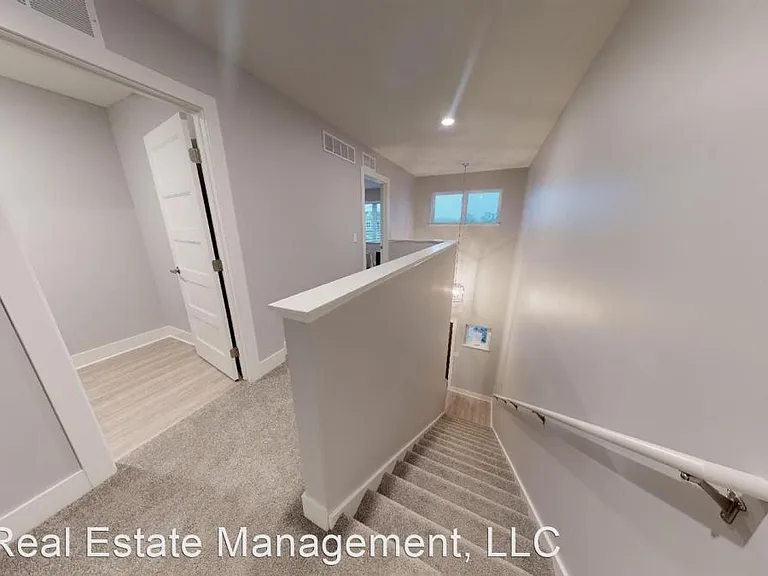 Hanover Townhomes — Photo 65