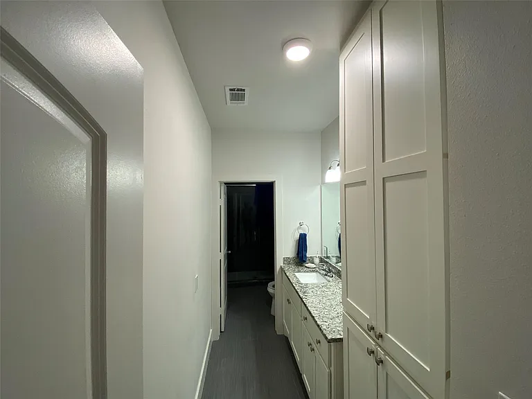 9741 Fabiola Dr — Photo 8