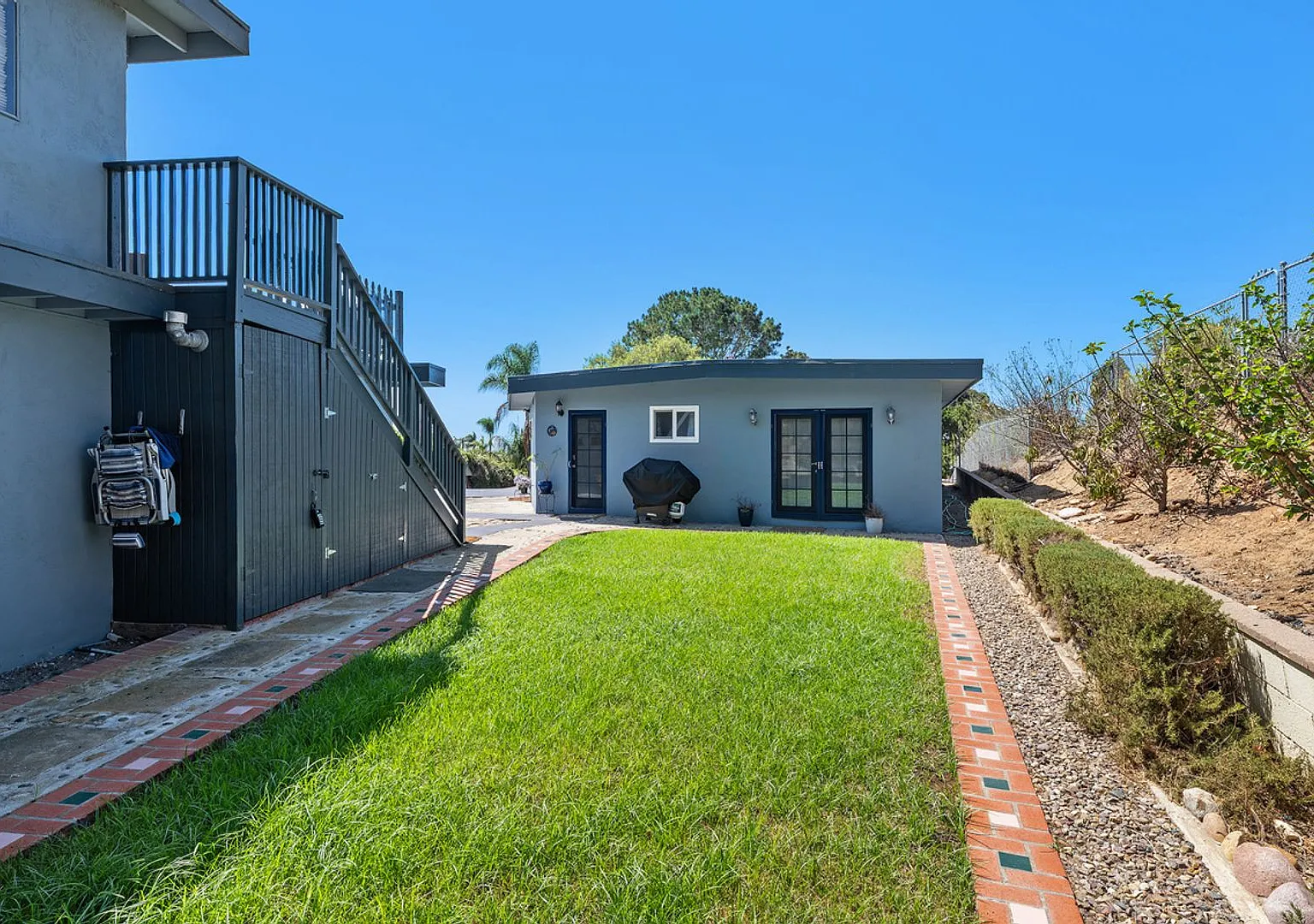 Bright Open Layout with Partial Ocean Views! — Photo 1