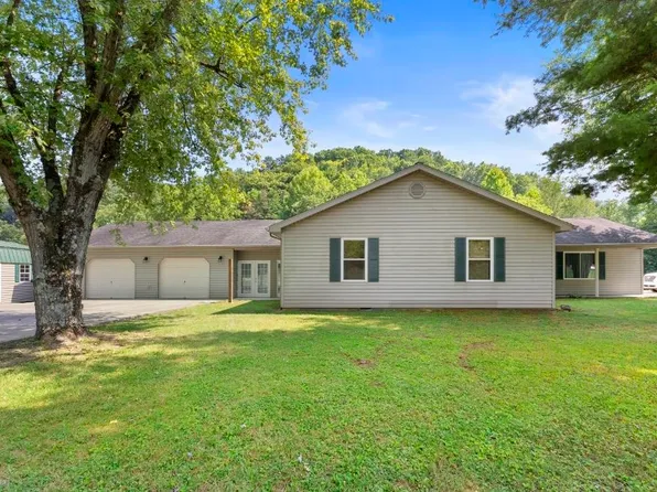 3097 Brush Creek Rd, Argillite, KY 41121