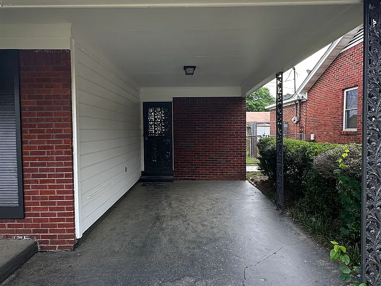 2540 Keen Rd — Photo 2
