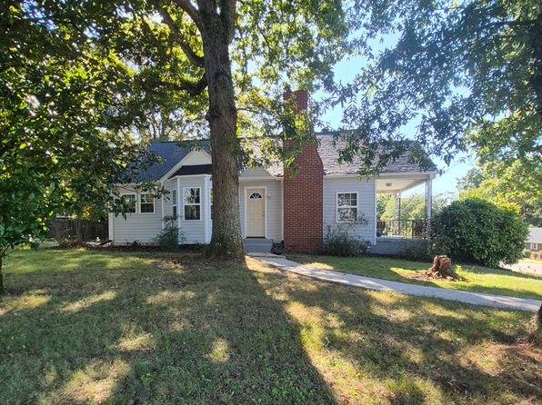 4724 Old Rural Hall Rd