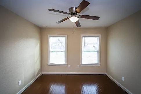 936 Poinsettia St — Photo 3