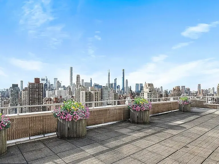 404 E 79th St #24E — Photo 8