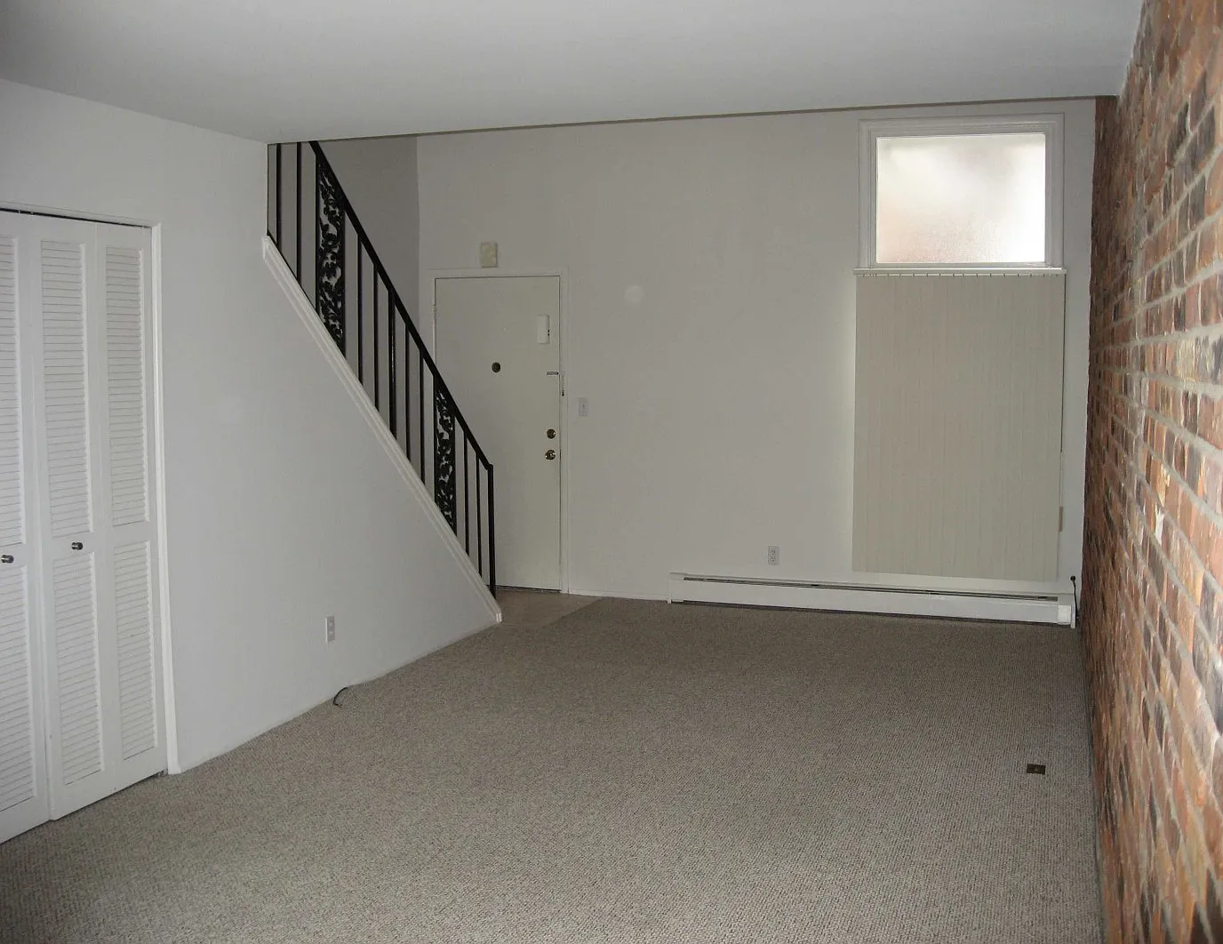 1 bed, 800 sqft, $1,600 — Photo 2