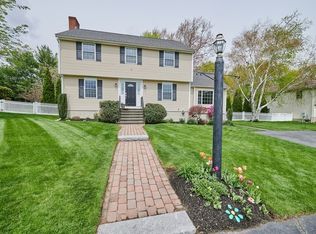 6 Burlwood Ln, Woburn, MA 01801