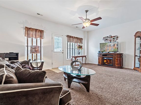 3rd image of 5517 Belle Pond Dr