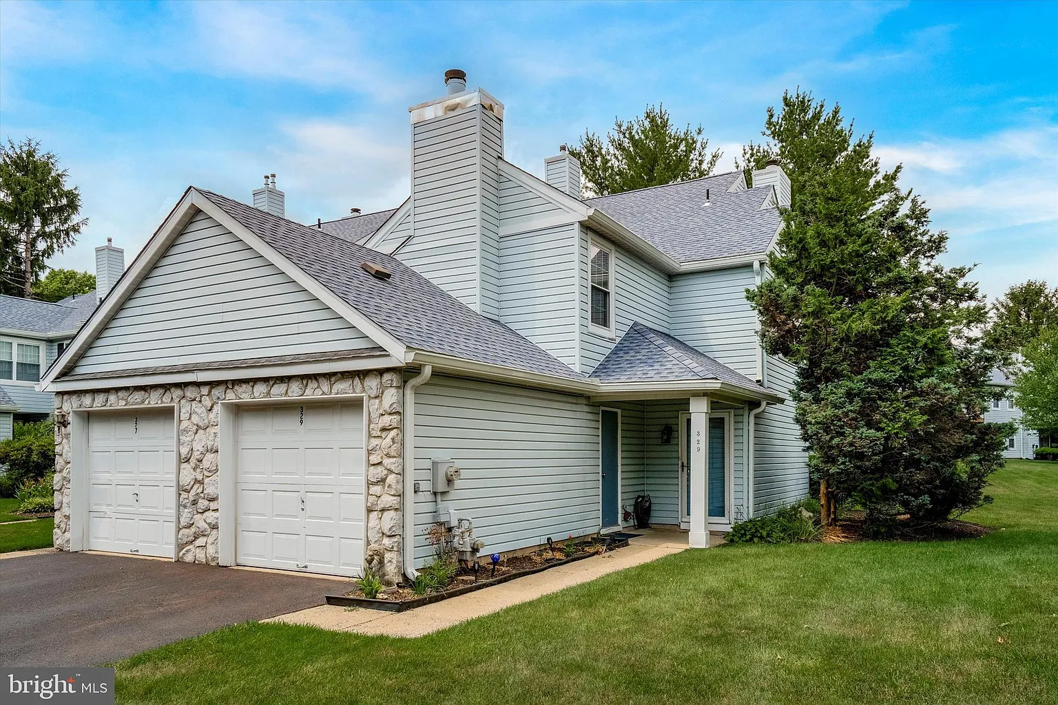 329 Hale Dr photo 1