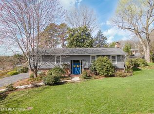 903 Bathurst Rd, Knoxville, TN 37909
