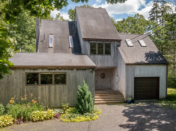 93 Waterman Beach Road, South Thomaston, ME 04858