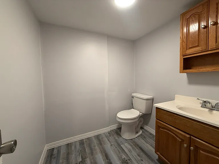 2604 Eastview Dr #C — Photo 10