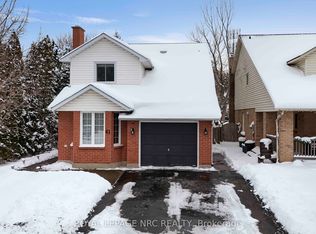 41 Huntington Ln, Saint Catharines, ON L2S 3R5