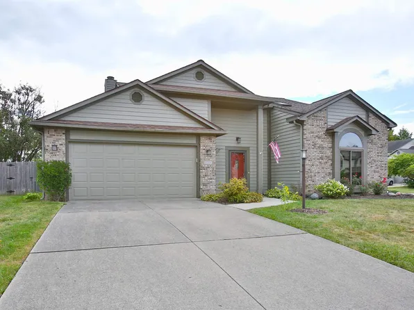 11204 Crested Oak Ct, Fort Wayne, IN 46845