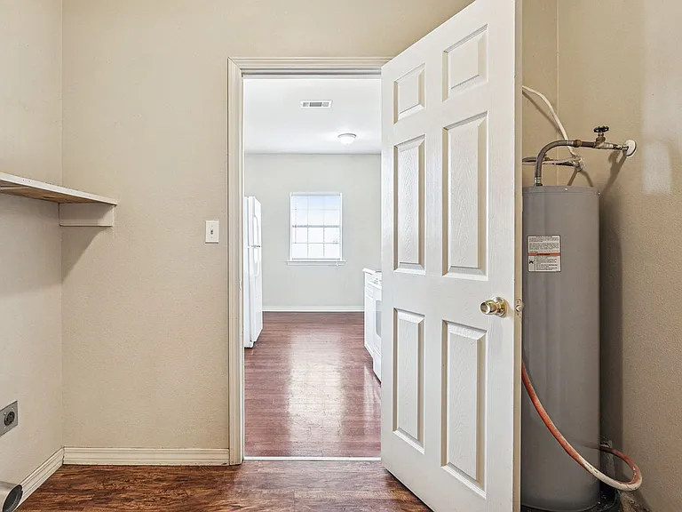 Charming Cottages for Rent in Waveland 1 & 2 Bedroom Units Available at Cambridge Cottages! — Photo 12