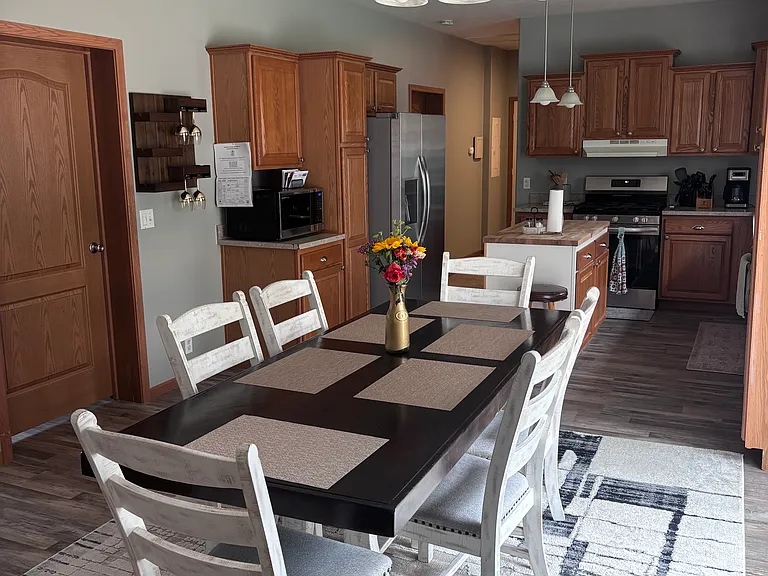 104 N Park Dr — Photo 5