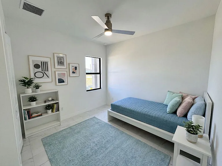 477 Rayford St — Photo 18
