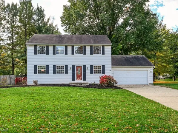 1800 Carver Ln, Hudson, OH 44236