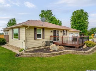 2805 Upper Greene Rd, Marble Rock, IA 50653