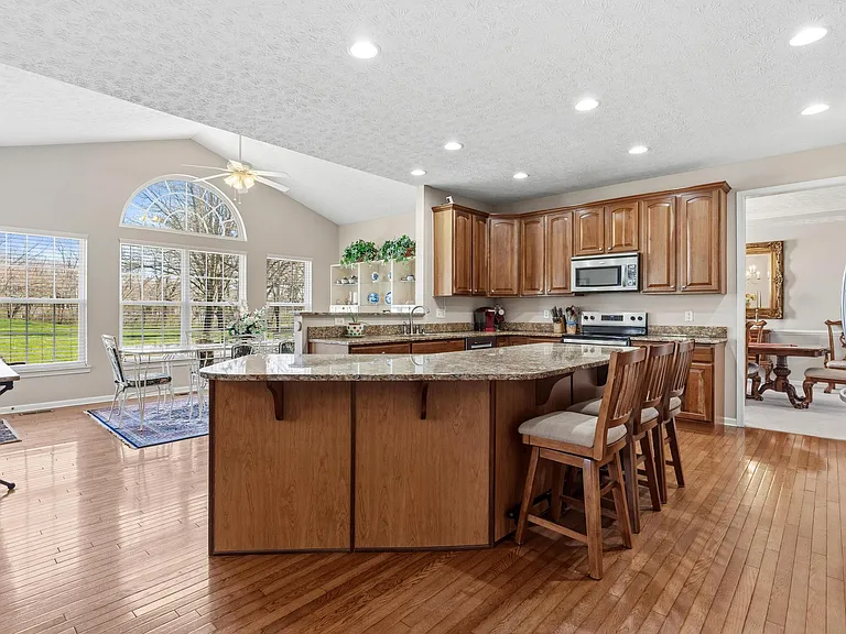Forest Oaks Dr — Photo 25